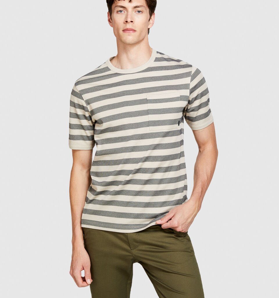 T-shirt with pocket - men's short sleeve t-shirts - Multi-color | Sisley image number 4